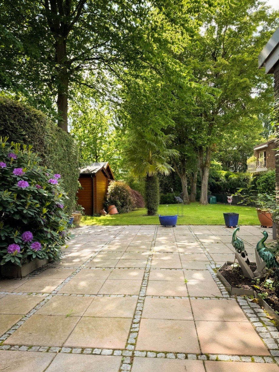 Garten und Terrasse Reihenendhaus D�sseldorf