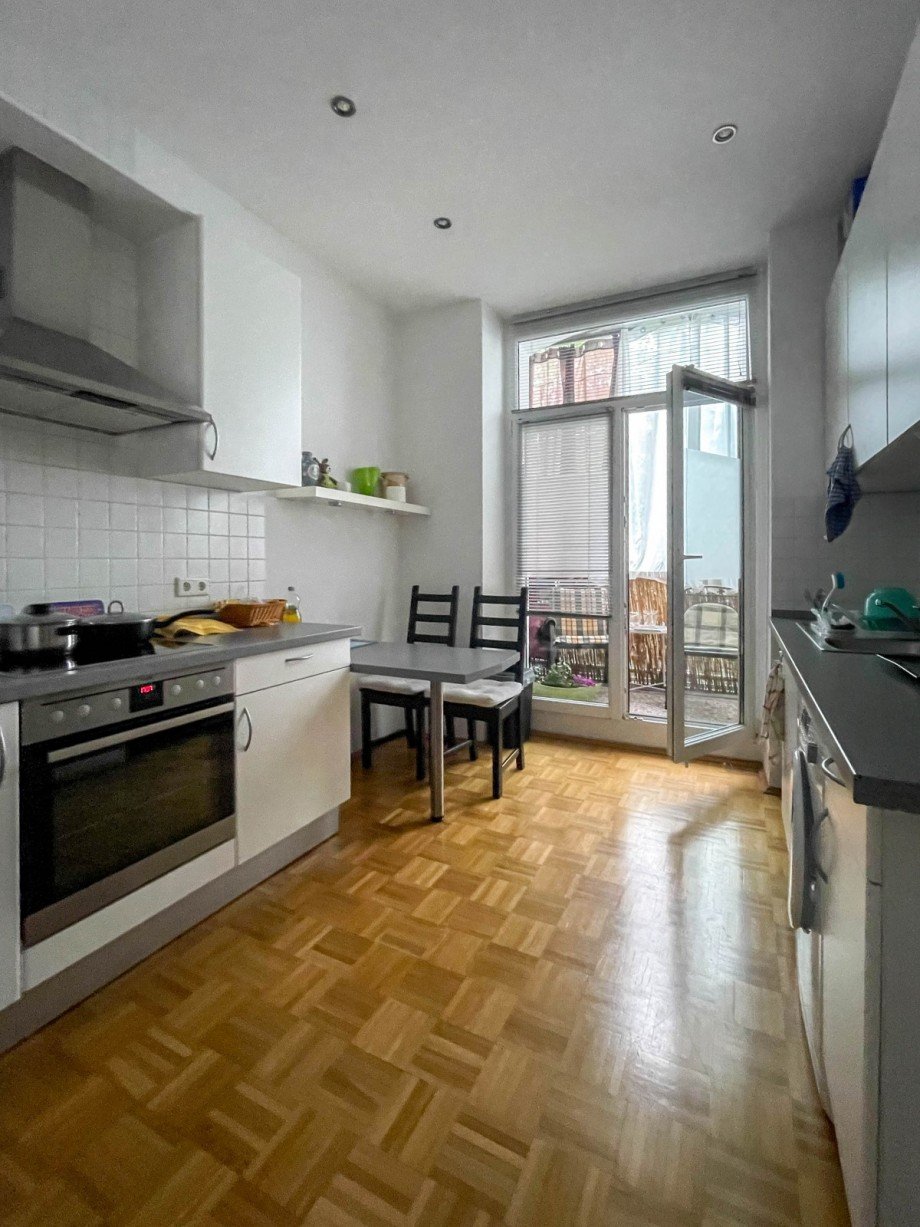 EG links K�che Mehrfamilienhaus D�sseldorf