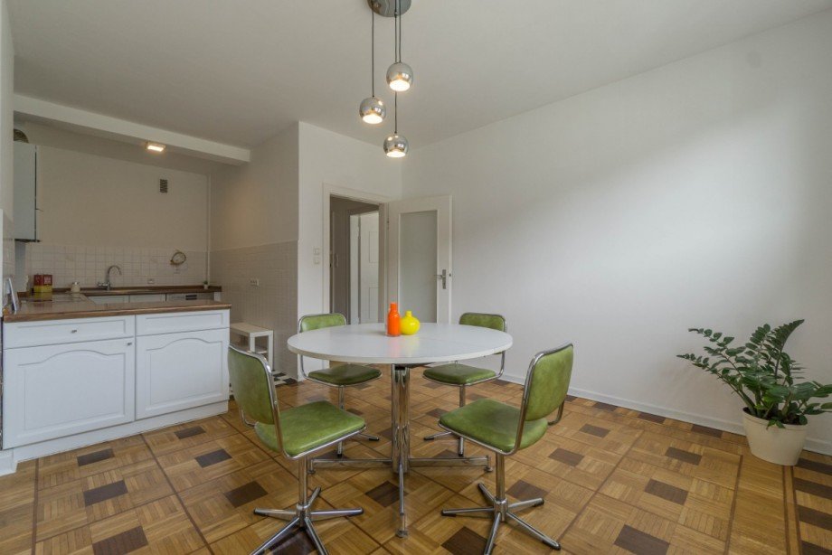 Essbereich mit offener K�che Wohnung D�sseldorf