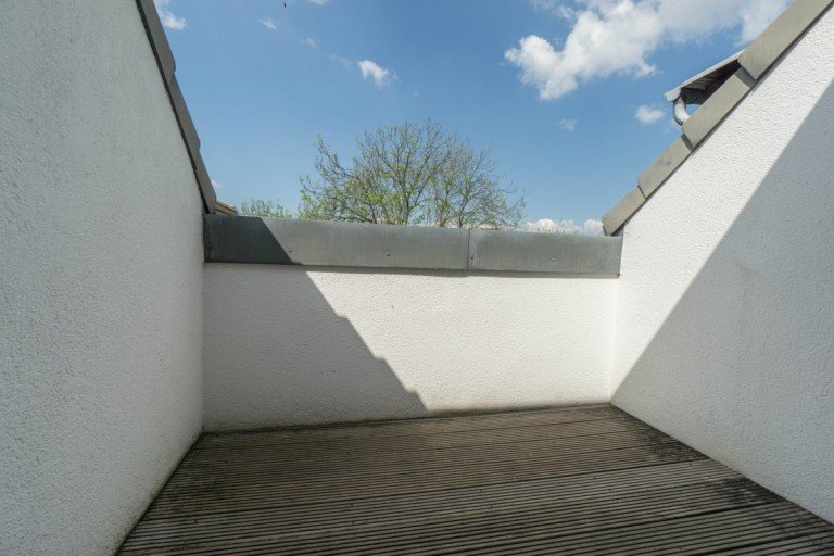Terrasse D�sseldorf Dachgeschosswohnung PLUS 30m� ON TOP! Dachgeschoss-Maisonette im Unterbilker Altbau