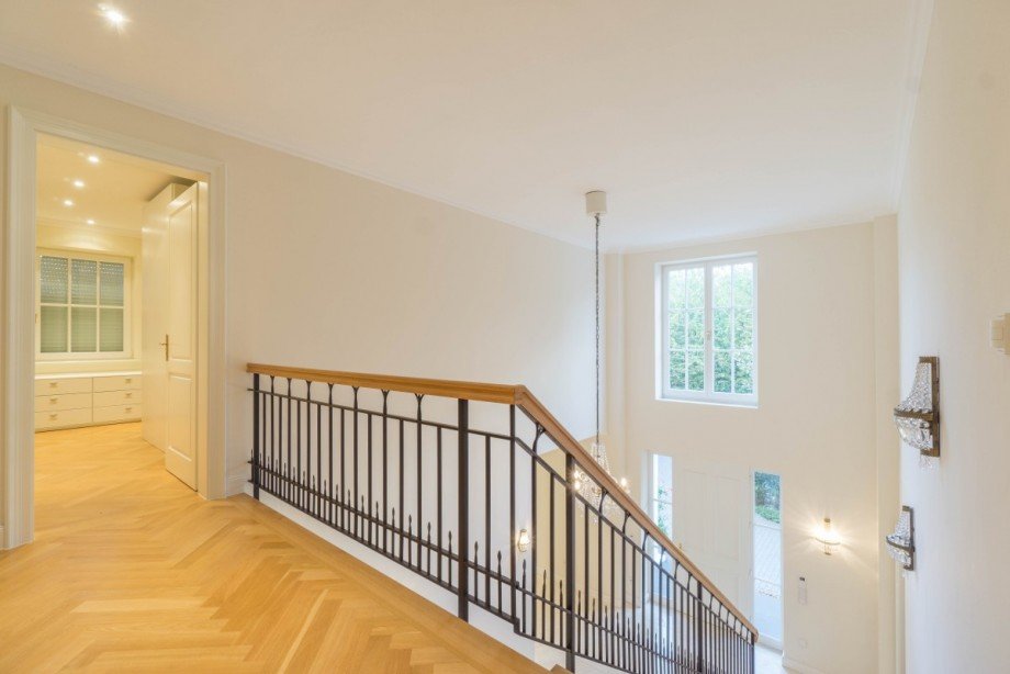 Empore Villa D�sseldorf