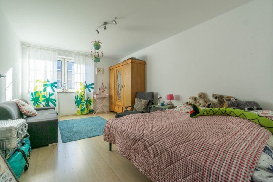 Schlafzimmer im zweiten Obergeschoss Stadthaus D�sseldorf
