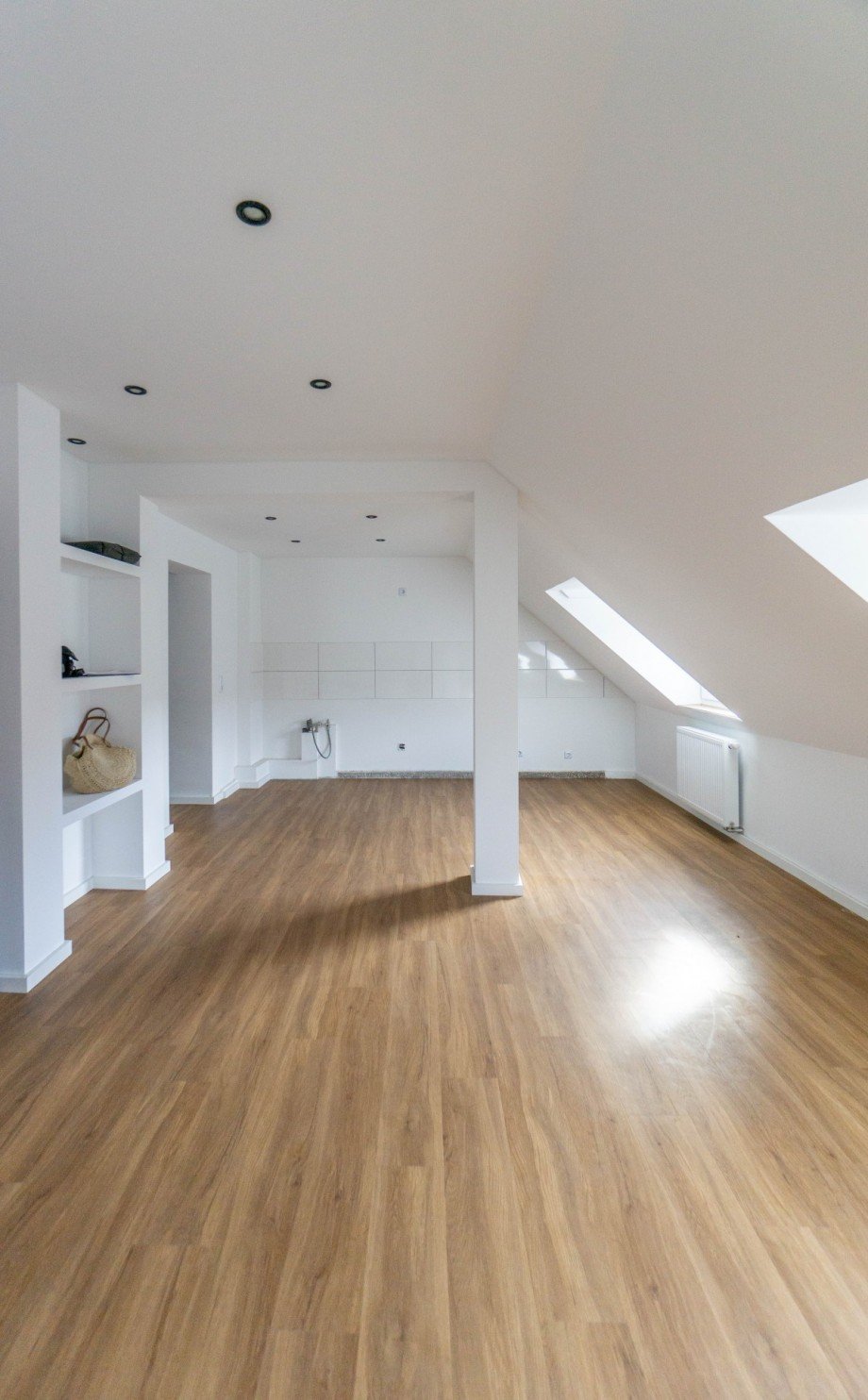 Wohnraum mit K�che Dachgeschosswohnung D�sseldorf
