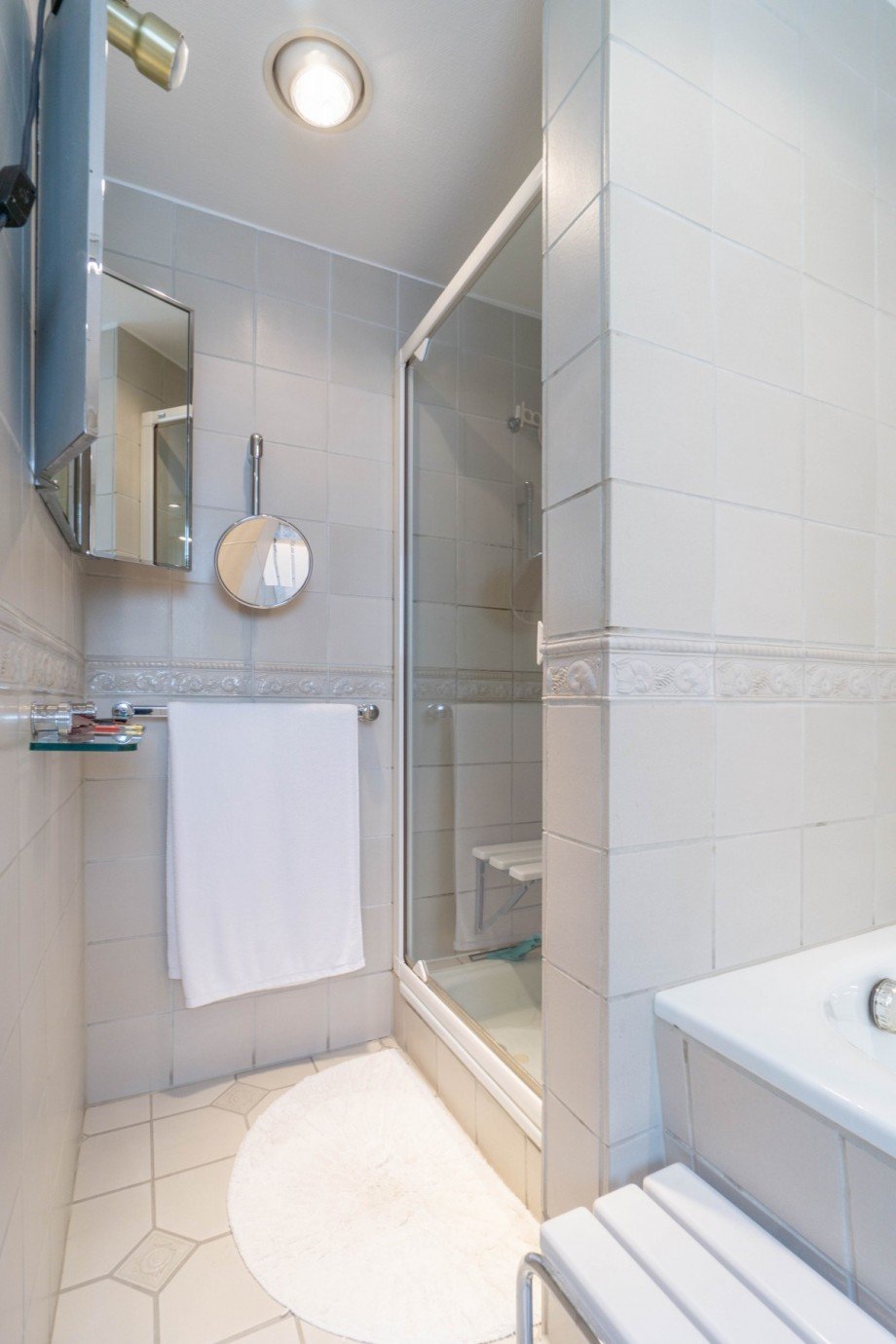 Der Duschbereich Etagenwohnung D�sseldorf