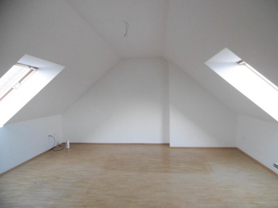 Schlafzimmer im Spitzboden Wohnung D�sseldorf