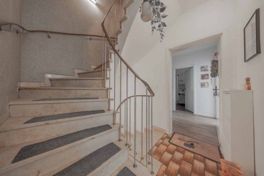 Erdgeschoss - Treppenhaus Reihenmittelhaus Kaarst