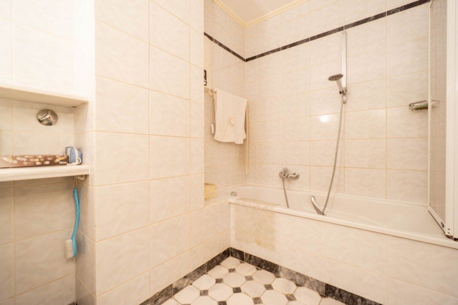 Badezimmer - Badewanne Wohnung D�sseldorf