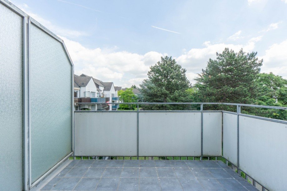Der Balkon am dritten Zimmer Wohnung D�sseldorf