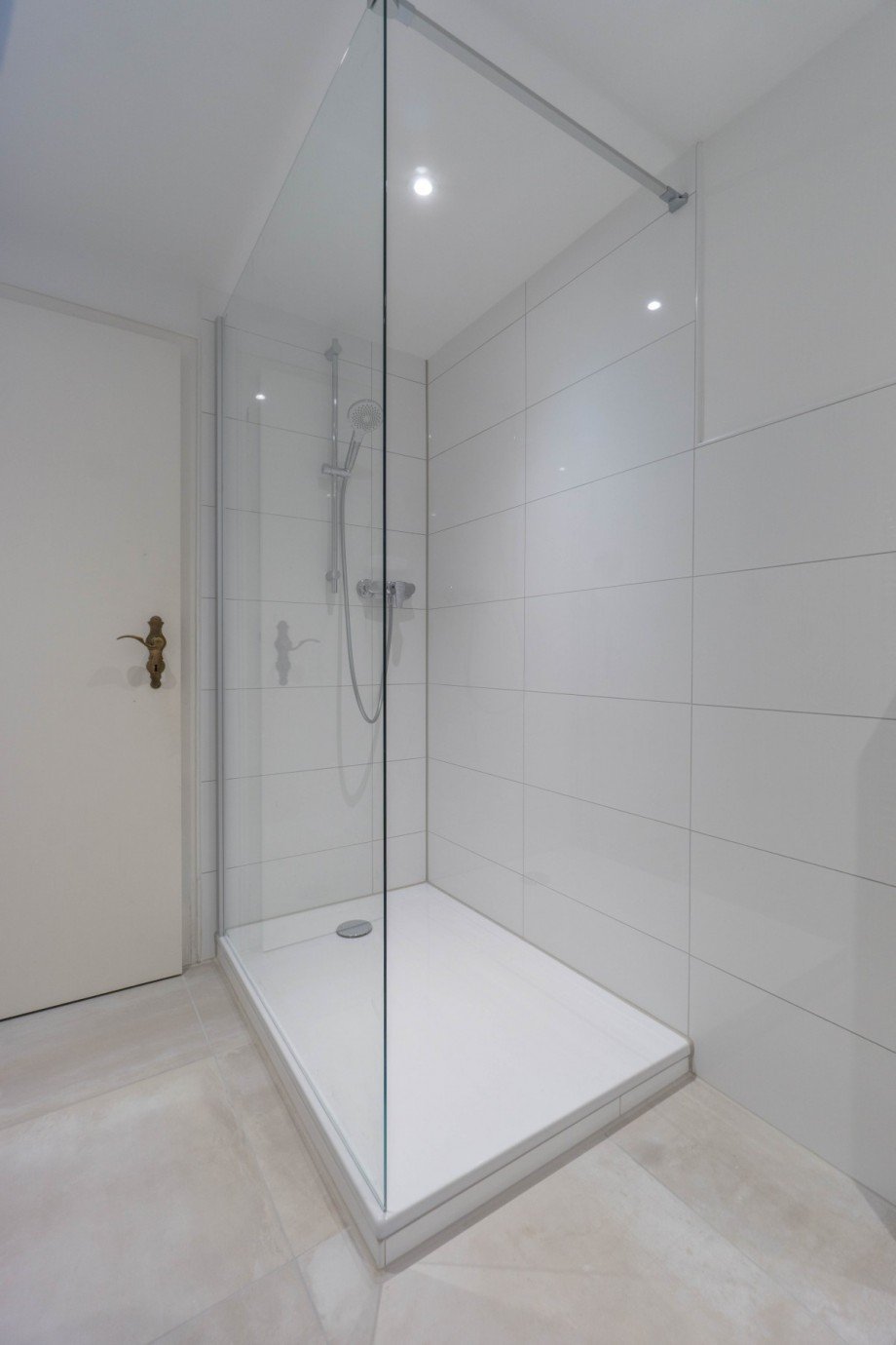 Die hochwertige Glas-Duschkabine Wohnung D�sseldorf