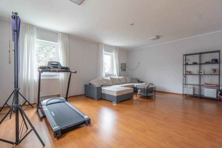 Schlafzimmer 1 im Obergeschoss Doppelhaush�lfte D�sseldorf