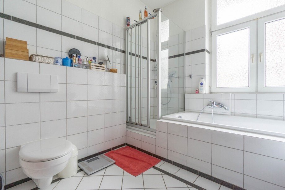 Badezimmer im 2. Obergeschoss Maisonettewohnung D�sseldorf