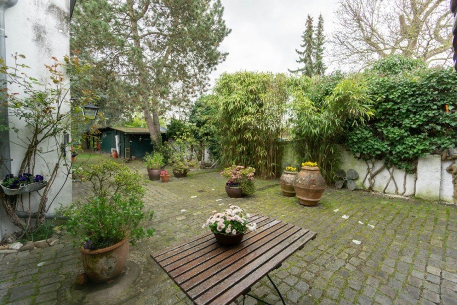 Terrasse zum EG Zweifamilienhaus D�sseldorf