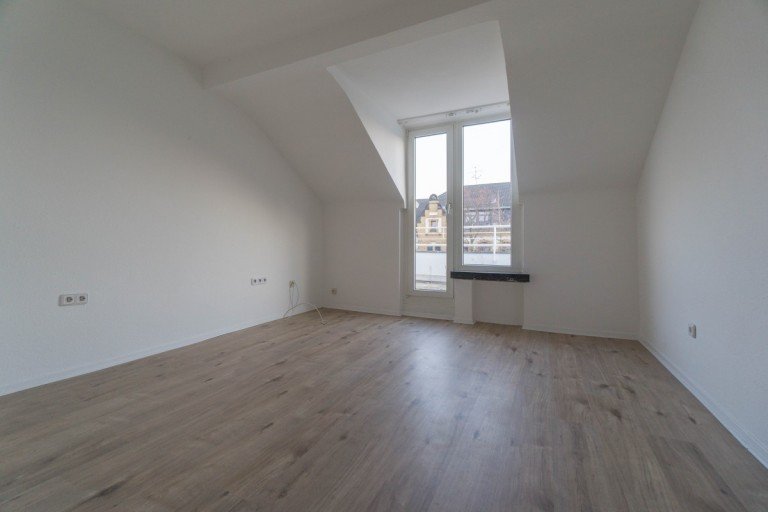 Schlafzimmer D�sseldorf Dachgeschosswohnung Dachgeschosswohnung mit Terrasse am Paulusplatz im Zooviertel