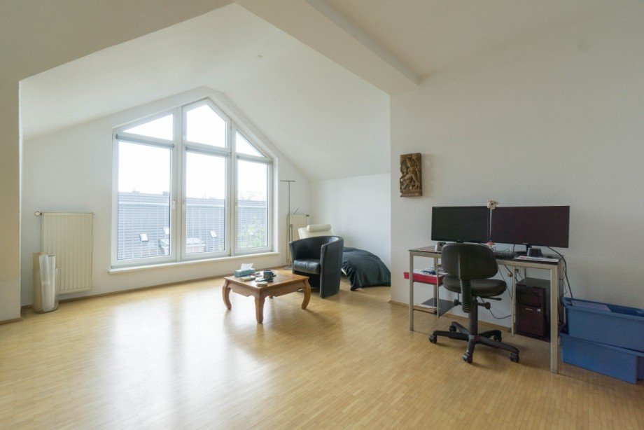 Wohnzimmer Dachgeschosswohnung D�sseldorf