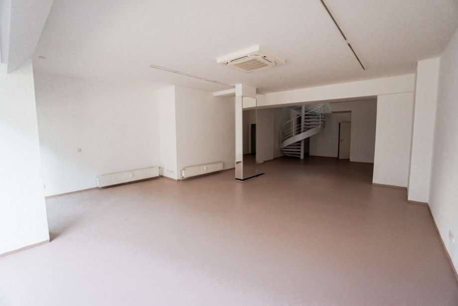 Offener Raum Ladenlokal D�sseldorf