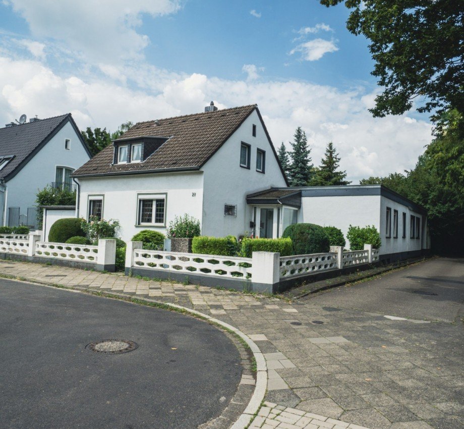 Die Geb�udeansicht Haus D�sseldorf