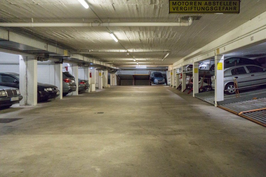 Tiefgarage Dachgeschosswohnung D�sseldorf