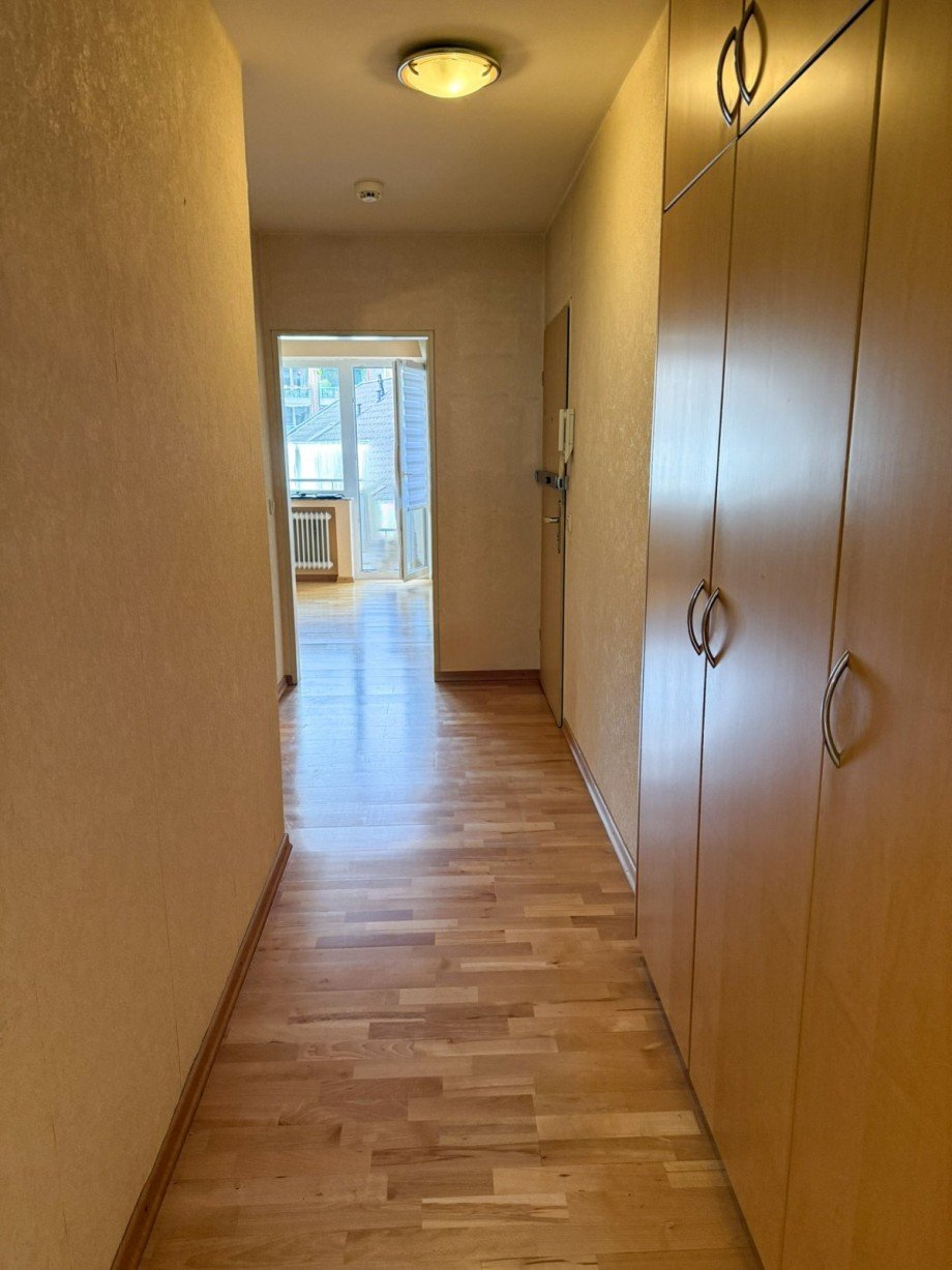 Die Diele mit Garderobe Etagenwohnung D�sseldorf