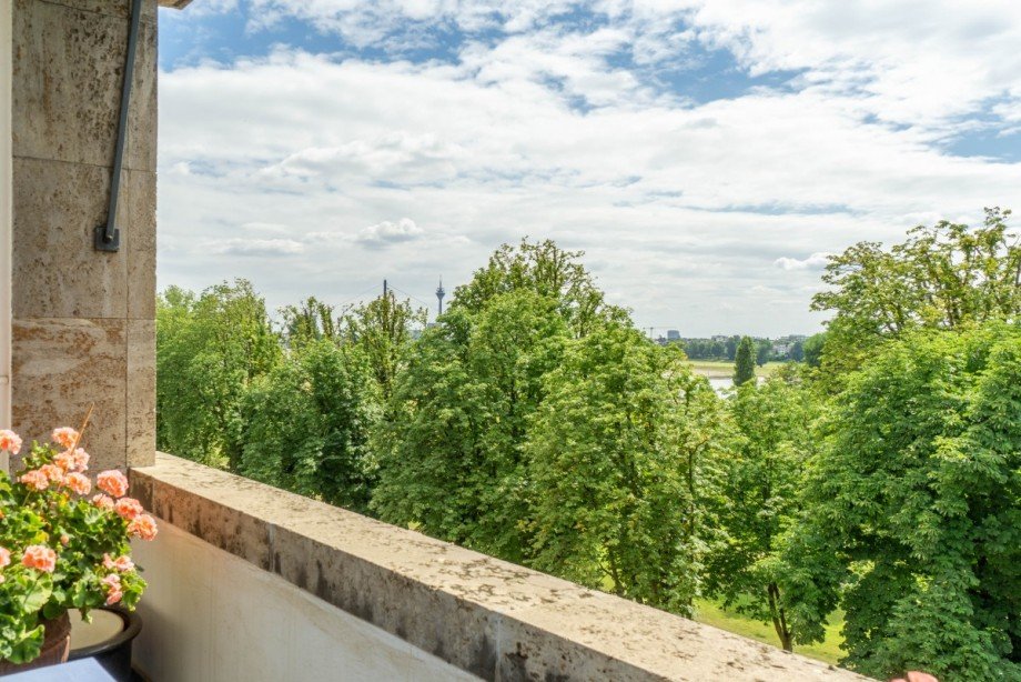 Blick von der Loggia Etagenwohnung D�sseldorf