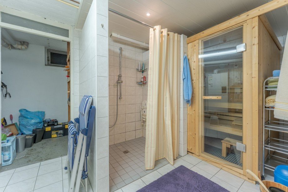 Saune im UG Doppelhaush�lfte D�sseldorf