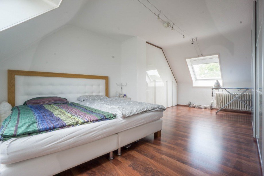 Schlafzimmer Dachgeschosswohnung D�sseldorf