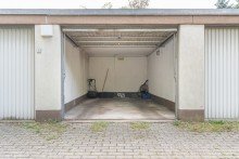 Die Garage Zum Wohlf�hlen! 3-Zimmer Erdgeschosswohnung mit gro�em Garten und Einzelgarage