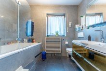 Das Wannenbad Zum Wohlf�hlen! 3-Zimmer Erdgeschosswohnung mit gro�em Garten und Einzelgarage