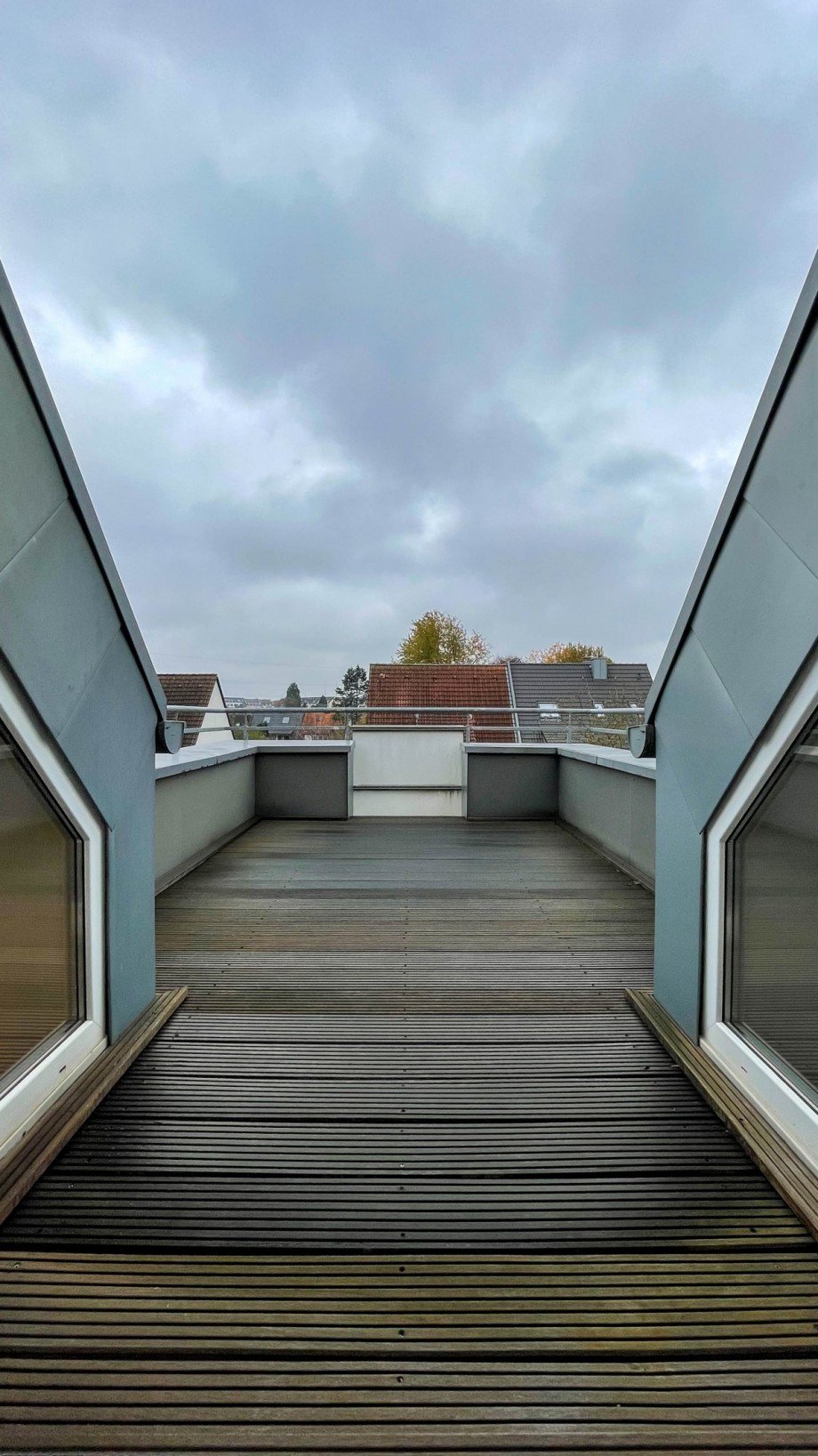 Zwei Terrassen im Spitzboden Maisonettewohnung D�sseldorf