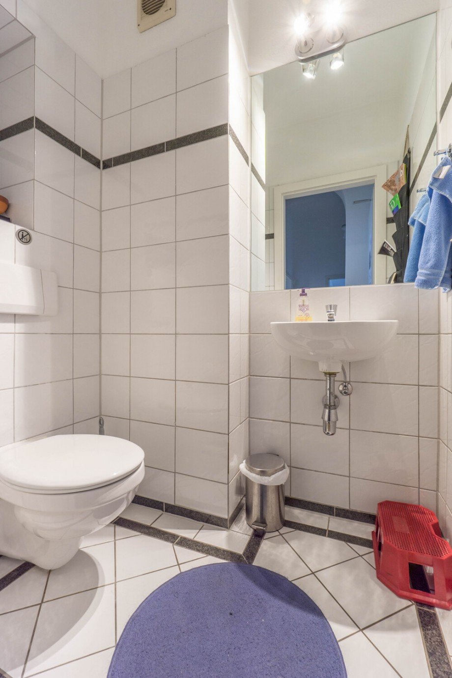 G�ste-WC im 2. Obergeschoss Maisonettewohnung D�sseldorf