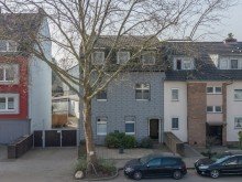 Hausansicht Altbau mit Innenhof, Werkstatt & Ausbaupotenzial - vielseitiges Zuhause in D�sseldorf-Wersten