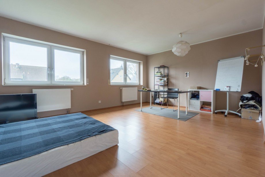 Schlafzimmer 2 im Obergeschoss Doppelhaush�lfte D�sseldorf