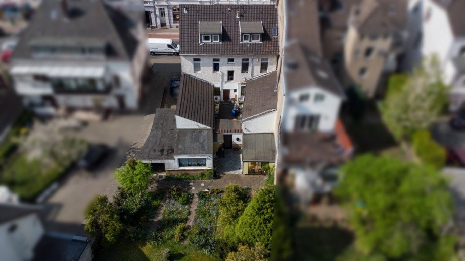 Hausrusicht blurred Mehrfamilienhaus Ratingen