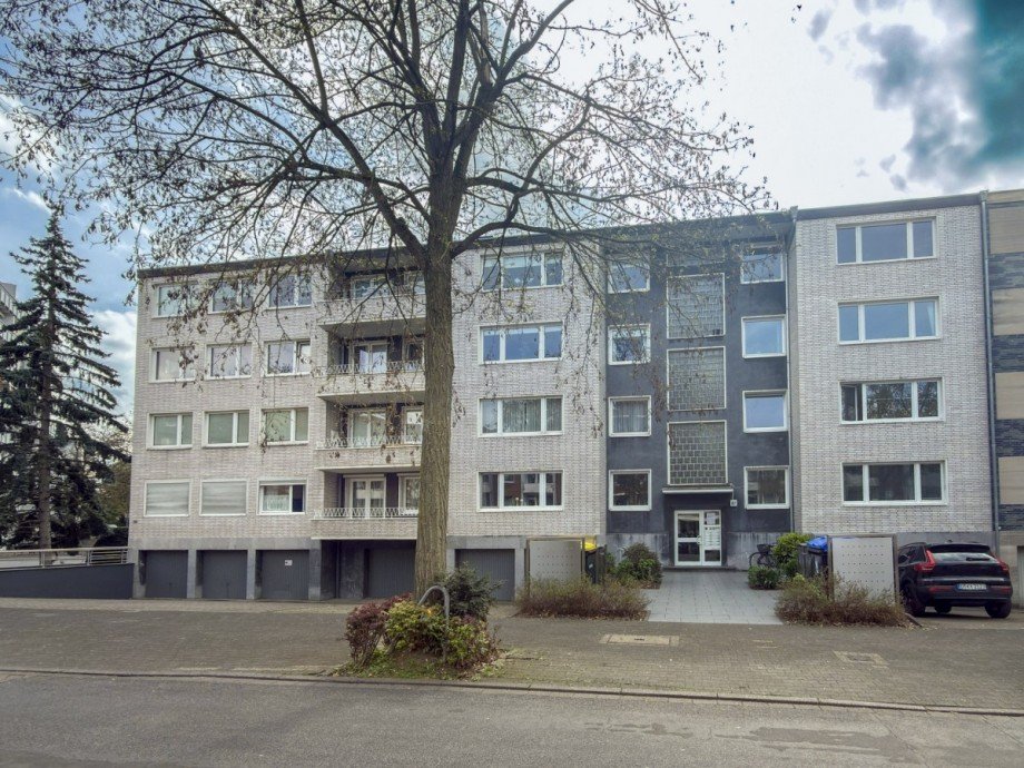 Geb�udeau�enansicht Etagenwohnung D�sseldorf