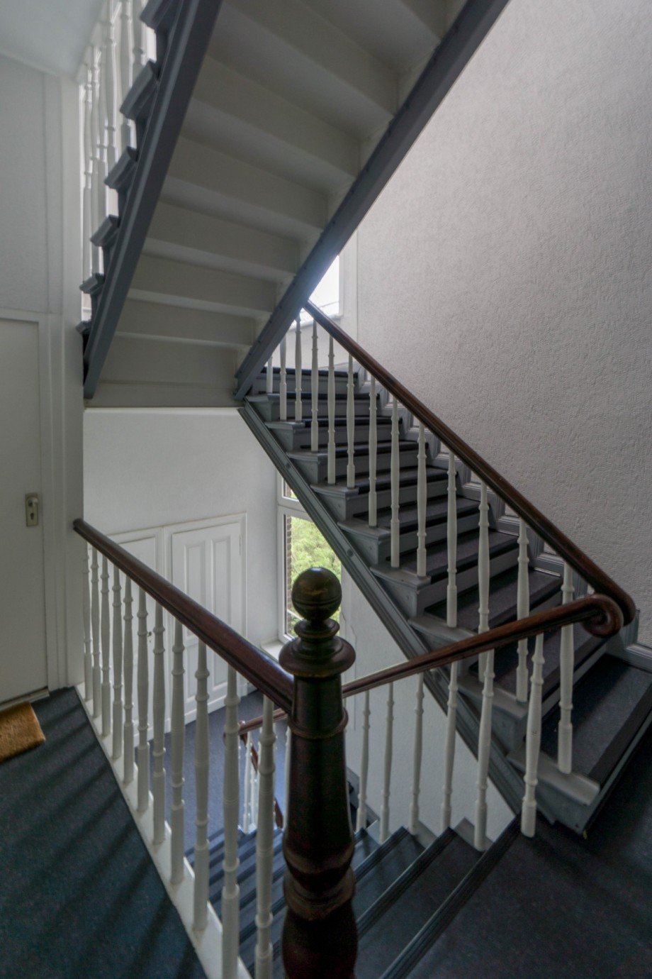 Treppenhaus Dachgeschosswohnung D�sseldorf