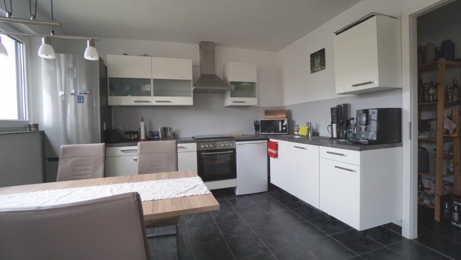 K�che mit Essplatz Etagenwohnung D�sseldorf