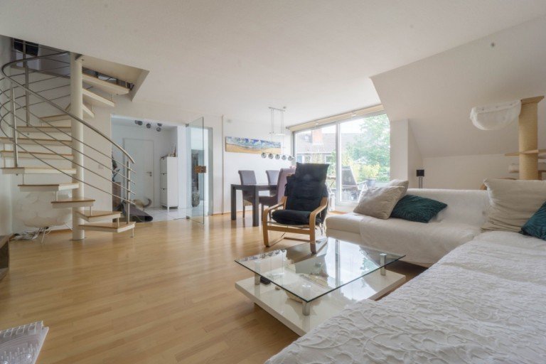 Wohnraum D�sseldorf Dachgeschosswohnung Ein Gef�hl der Freiheit erleben! Familien Lifestyle DG Maisonette mit 4 Zi. und Balkon