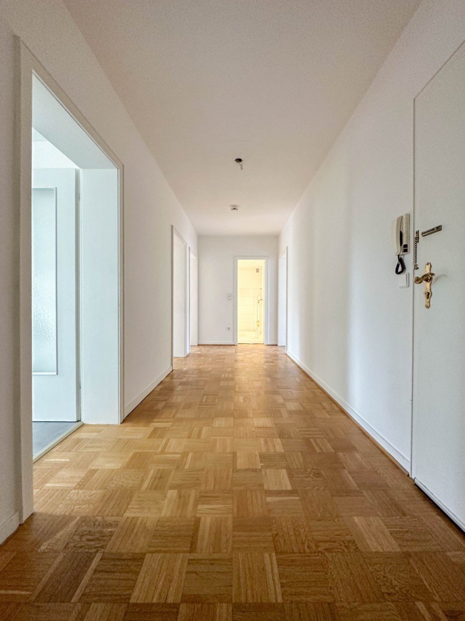 Der lange Flur Wohnung D�sseldorf