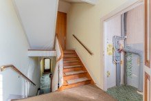 Treppenhaus Altbau mit Innenhof, Werkstatt & Ausbaupotenzial - vielseitiges Zuhause in D�sseldorf-Wersten