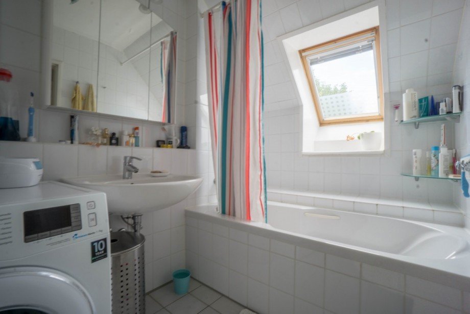 Badezimmer im Dachgeschoss Dachgeschosswohnung D�sseldorf