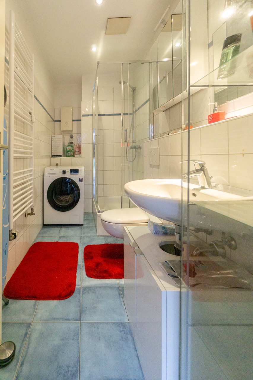 Badezimmerbeispiel 4 Mehrfamilienhaus D�sseldorf