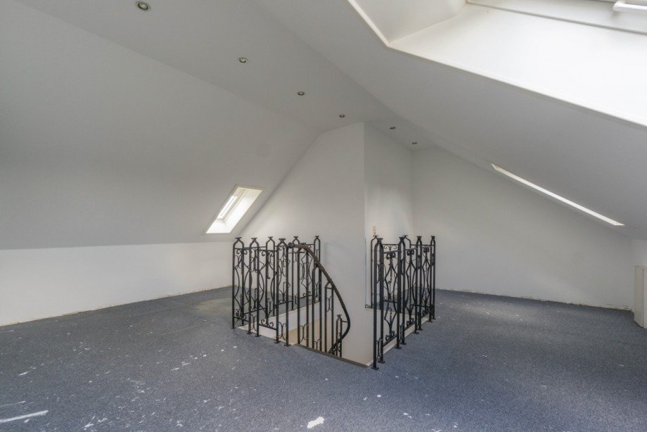 Hobbyraum im Spitzboden Dachgeschosswohnung D�sseldorf