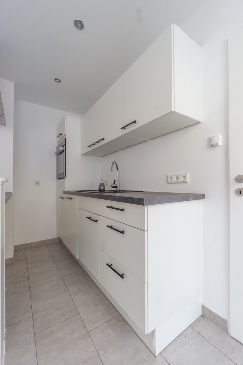 Einbauku Erdgeschosswohnung D�sseldorf