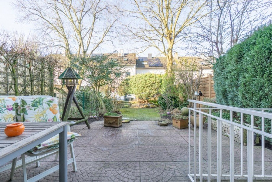 Blick auf Terrasse und Garten Reihenmittelhaus Kaarst